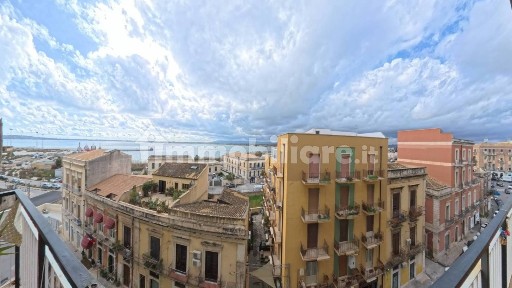Appartamento via Tripoli, Umberto - Ermocrate, Siracusa