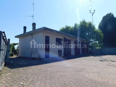 Terratetto unifamiliare via Galileo Galilei 15, Centro, Sannazzaro de' Burgondi