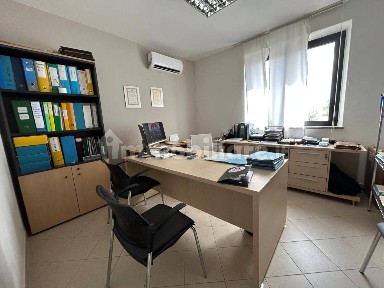 Cascina, Semicentro, viale sardegna