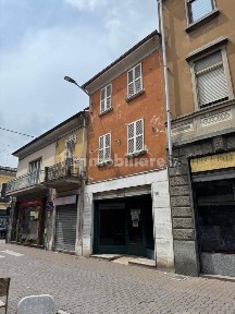 Terratetto plurifamiliare via Giuseppe Invernizzi 33, Centro, Mede