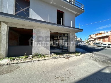 Trilocale via U. Foscolo Ang. Settembrini, Centro, Pachino