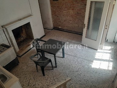 Terratetto unifamiliare via Barbiano 3, Centro, Barbianello