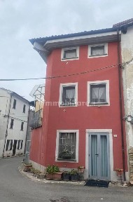Terratetto unifamiliare 92 m², buono stato, Pometo, Colli Verdi