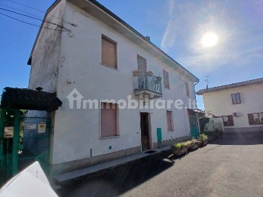 Terratetto unifamiliare 157 m², da ristrutturare, Centro, Giussago