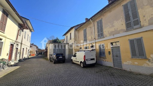 Terratetto plurifamiliare via Cimitero Vecchio, Centro, Landriano
