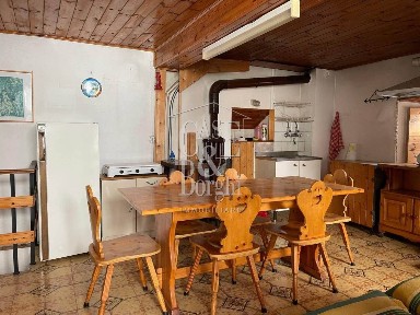 Terratetto unifamiliare 65 m², da ristrutturare, Romagnese