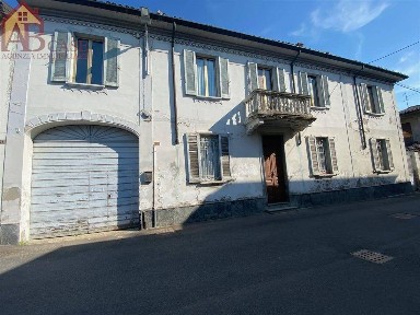 Dorno, via roma