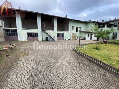 Gambolò, Via mazzini, 8
