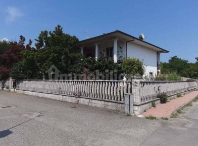 San Cipriano Po, via E. Tizzoni