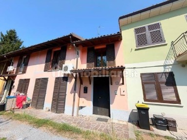 Terratetto unifamiliare 130 m², ottimo stato, Bastida Pancarana