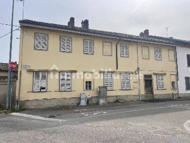 Terratetto unifamiliare 319 m², buono stato, Mede
