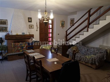 Terratetto unifamiliare 113 m², buono stato, Centro, Ottobiano