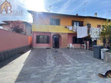 Vigevano, via gravellona