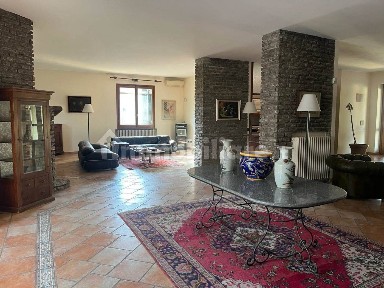 Terratetto unifamiliare 500 m², ottimo stato, Centro, Silvano Pietra