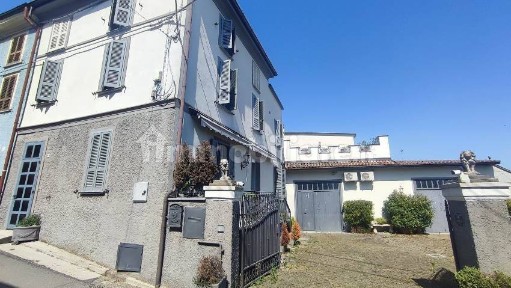 Terratetto unifamiliare 280 m², ottimo stato, Centro, Rovescala