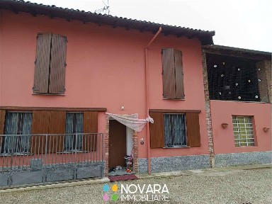 Terratetto unifamiliare 124 m², ottimo stato, Centro, Cilavegna