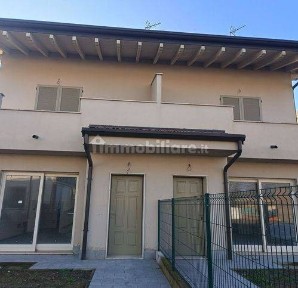 Terratetto unifamiliare via Conte Febo Borromeo D'Adda 3, Centro, Pieve del Cairo