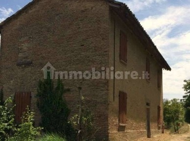 Terratetto unifamiliare 150 m², da ristrutturare, Mondondone, Codevilla