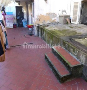Magazzino all'asta via Mario Roselli Cecconi 19, Firenze