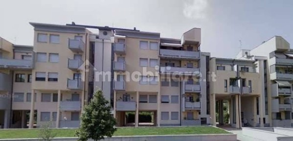 Magazzino all'asta via Brenta, 13, Firenze