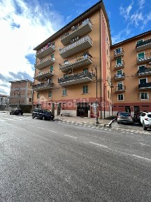 Locale commerciale in Vendita
