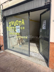 Sperone, Corso Umberto I, 111