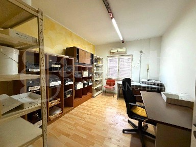 Magazzino - Deposito in Affitto