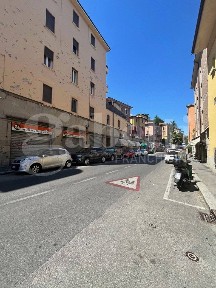 Locale commerciale in Vendita