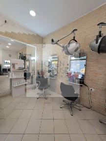 Locale commerciale in Vendita