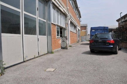 Laboratorio in Vendita