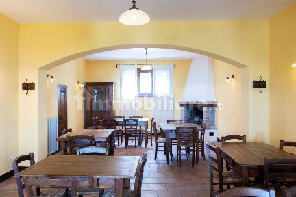 Ristorante con laboratorio in Vendita
