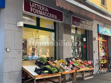 Locale commerciale in Vendita