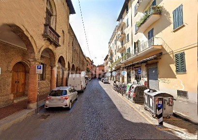 Locale commerciale in Vendita