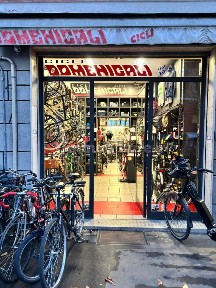 Attività commerciale in Vendita