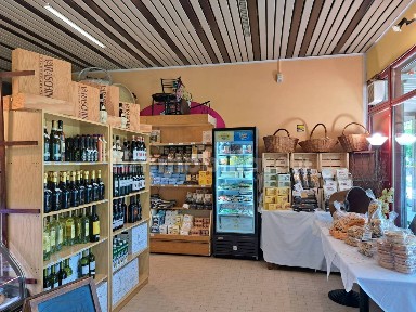 Locale commerciale in Vendita