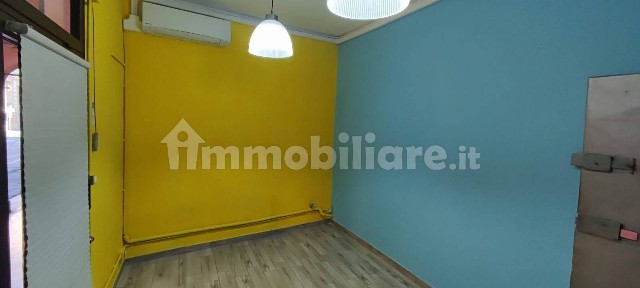 Locale commerciale in Vendita