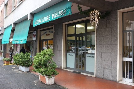 Locale commerciale in Vendita