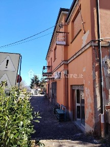 Locale commerciale in Vendita
