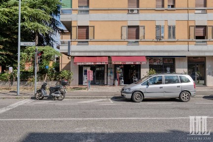 Tabaccheria in Vendita