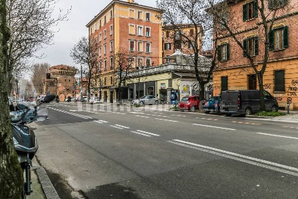 Locale commerciale in Vendita