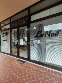 Locale commerciale in Vendita