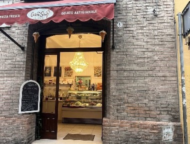 Locale commerciale in Vendita