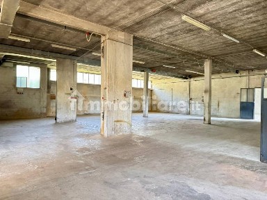 Magazzino - Deposito in Affitto