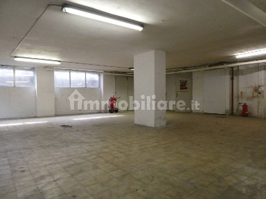 Magazzino - Deposito in Affitto