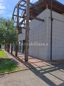 Locale commerciale in Vendita