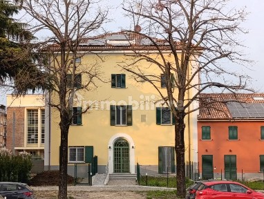 Locale commerciale in Vendita