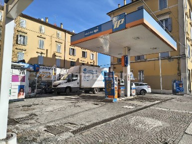 Stazione di servizio in Vendita