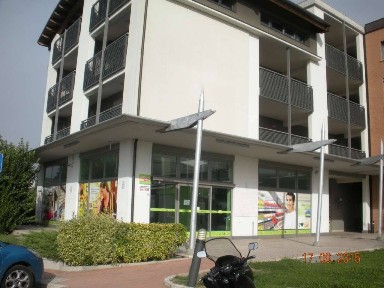 Locale commerciale in Vendita