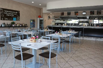 Locale commerciale in Vendita