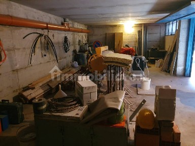 Magazzino - Deposito in Affitto